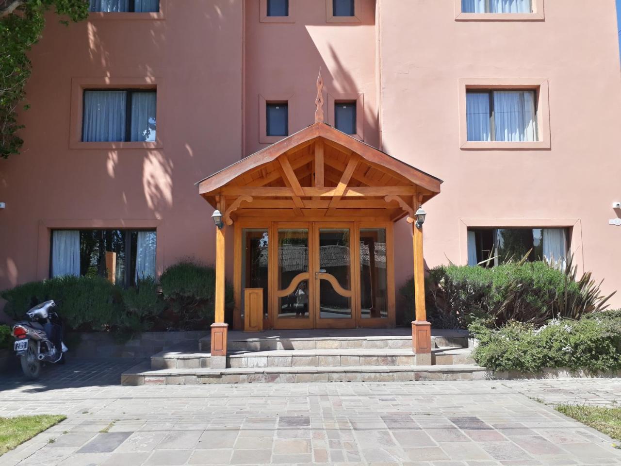 Keuken Hotel El Calafate Exterior photo